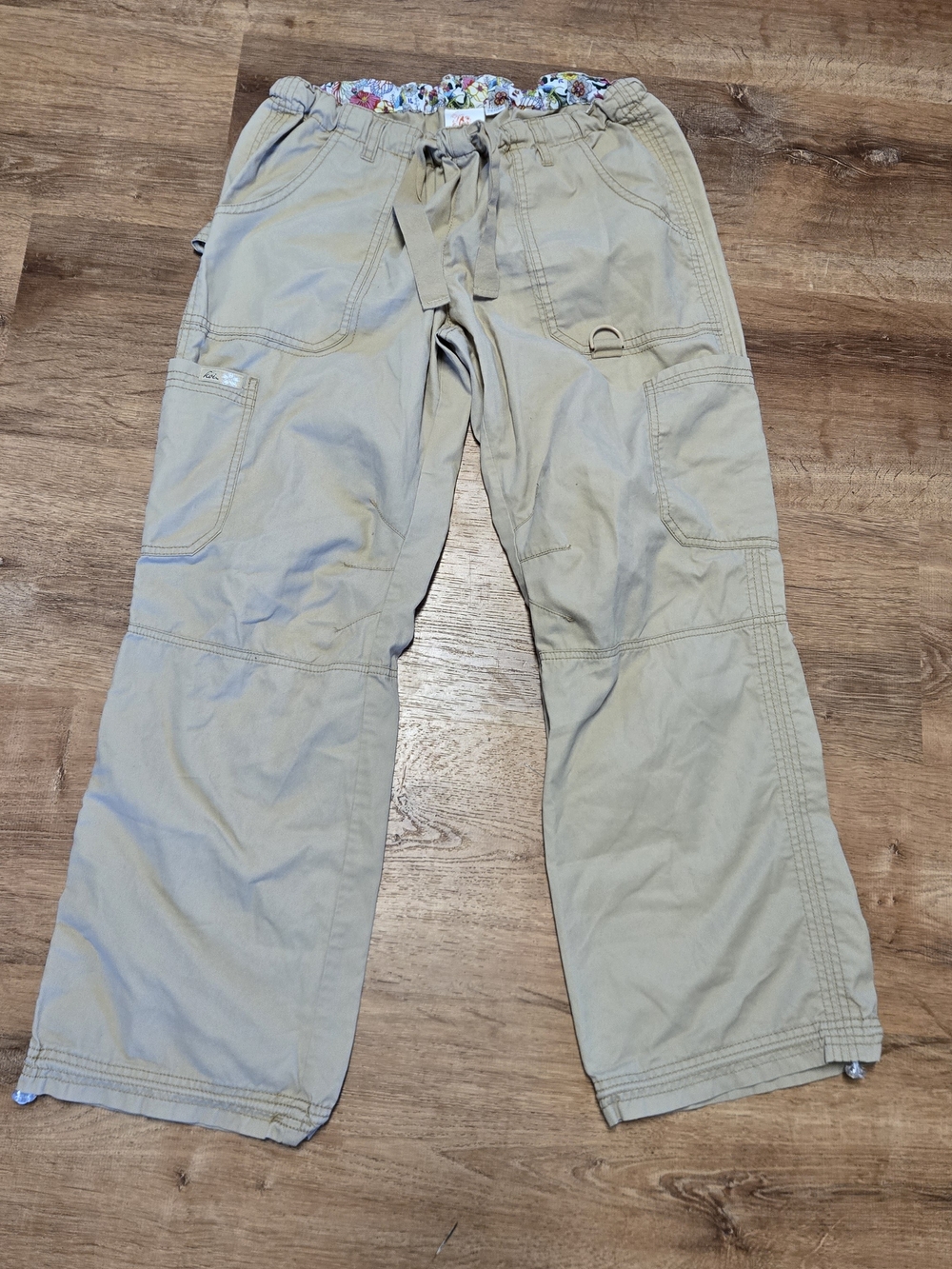 koi Women's Tan Straight-Leg Cargo Scrub Pants Medium Petite